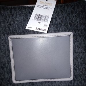 Michael Kors Crossbody purse